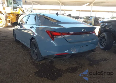 2022 Hyundai Elantra Sel z USA, uszkodzony, nr VIN KMHLS4AG6NU216943